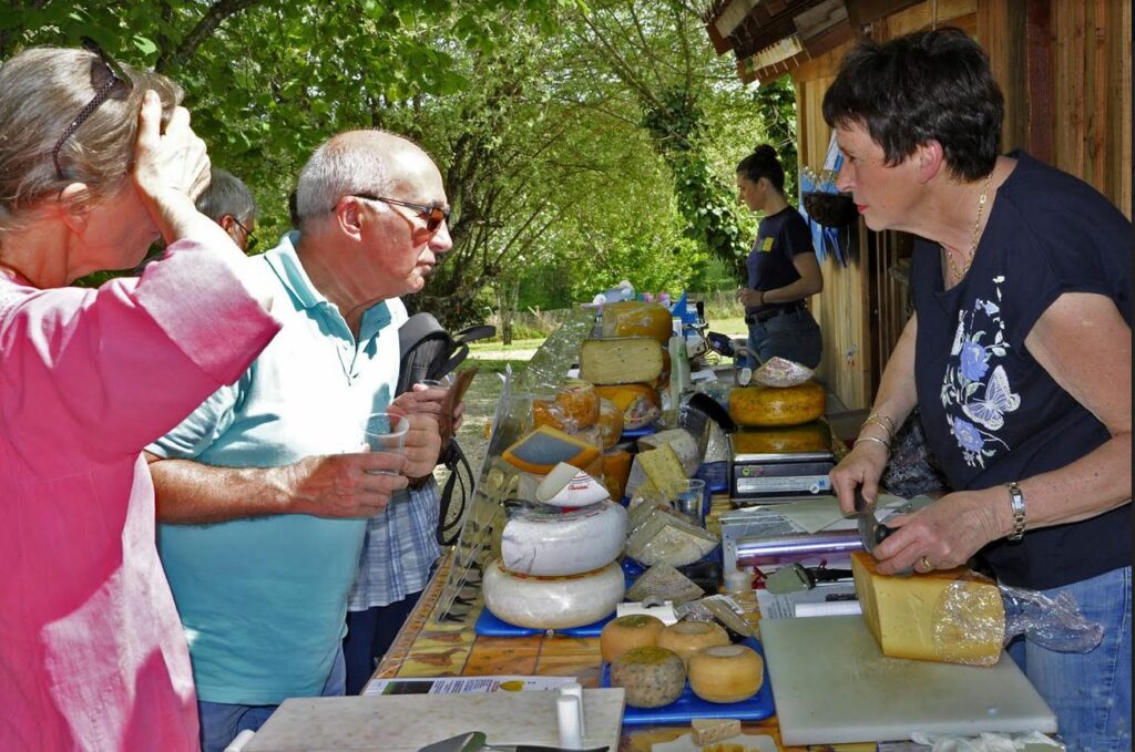 fromagere-jolanda-hautefort-la-grenouille